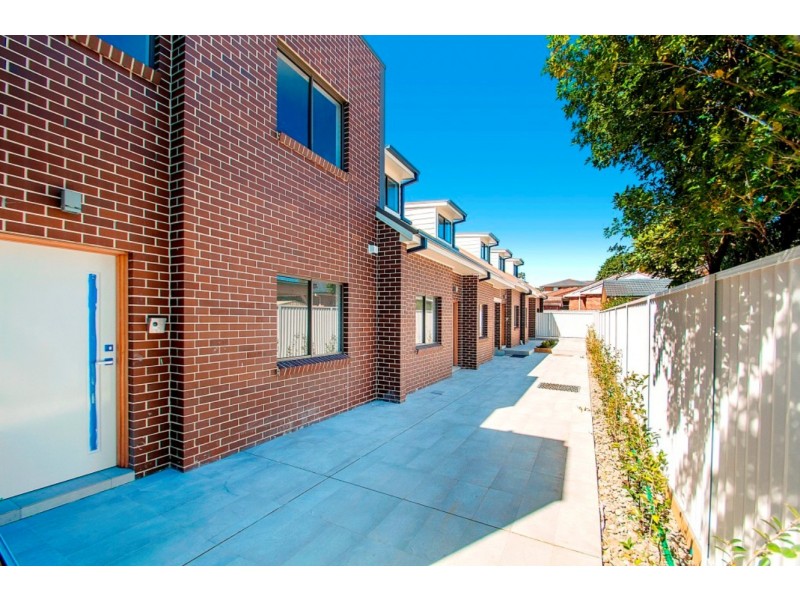 7/21 Girraween Road, Girraween NSW 2145