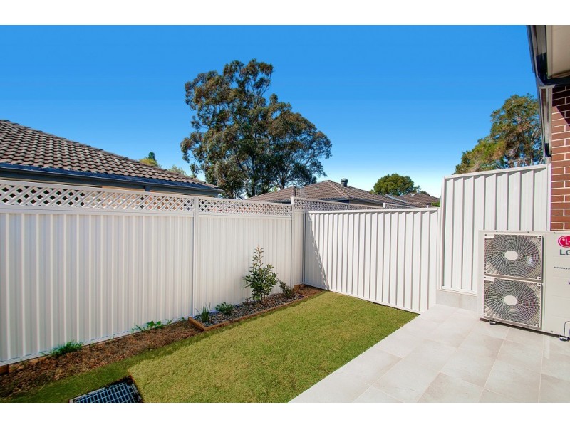 7/21 Girraween Road, Girraween NSW 2145