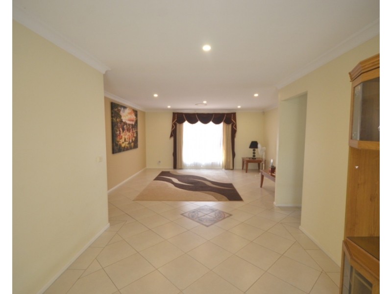 21 Sapphire Street, Quakers Hill NSW 2763