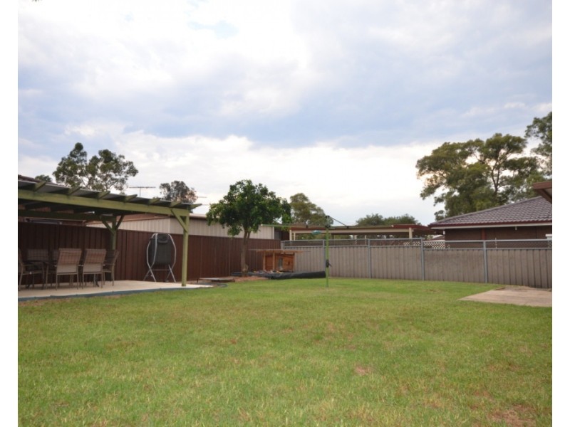 4 Cress Place, Quakers Hill NSW 2763