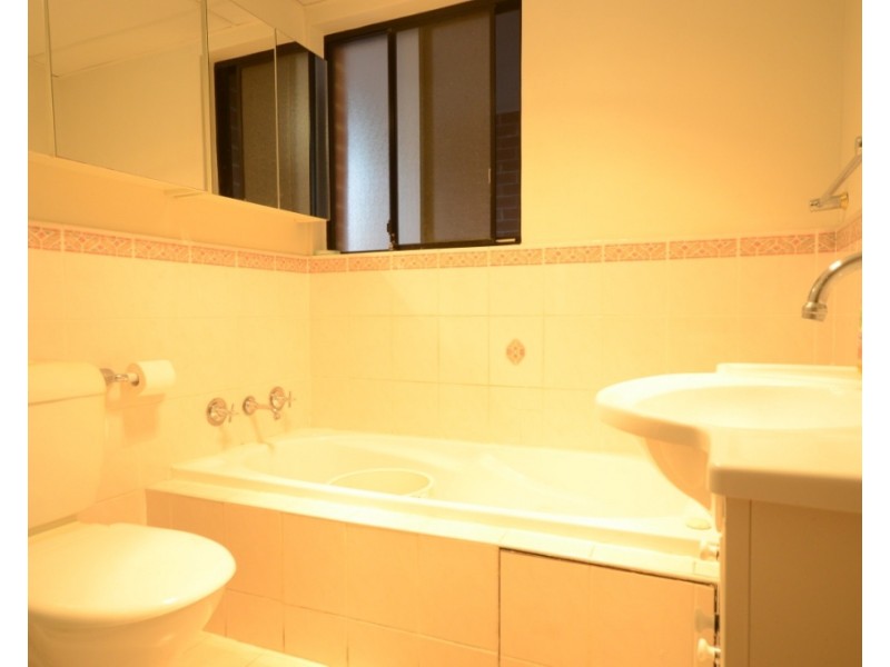 30/62 Fullagar Road, Wentworthville NSW 2145