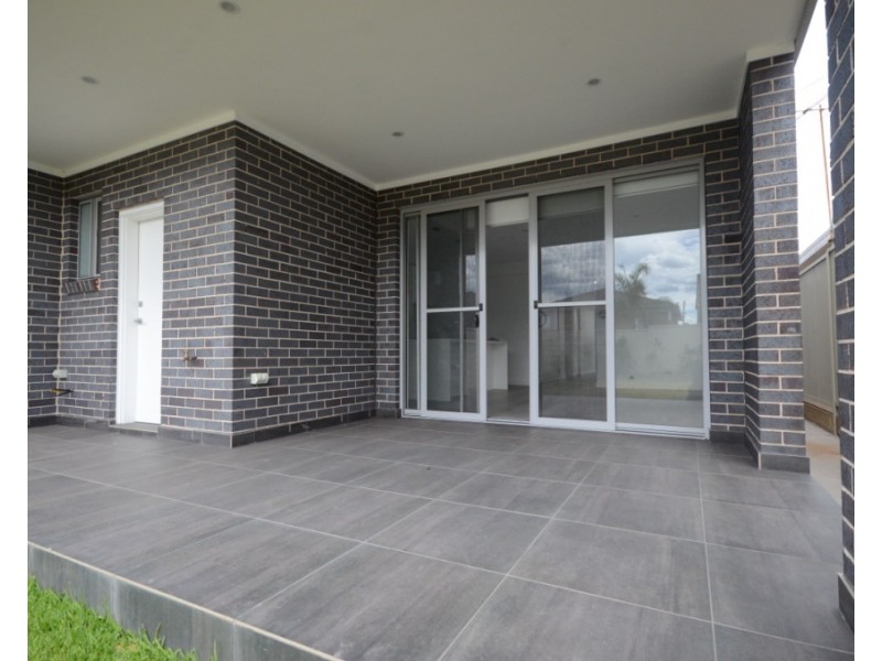 14A Roberta Street, Greystanes NSW 2145