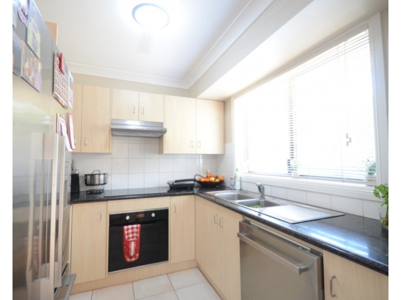 2/23 Barber Ave, Penrith NSW 2750