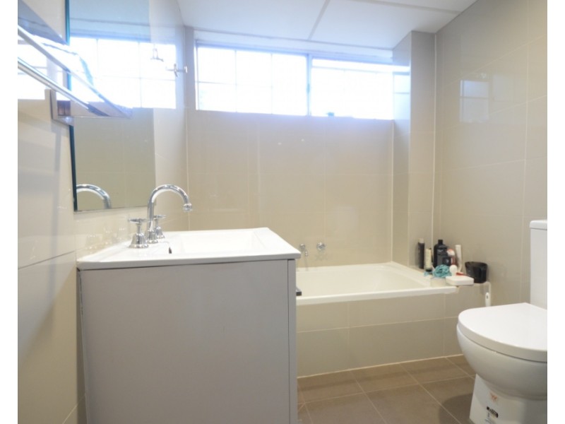 1/14-16 Helen Street, Westmead NSW 2145