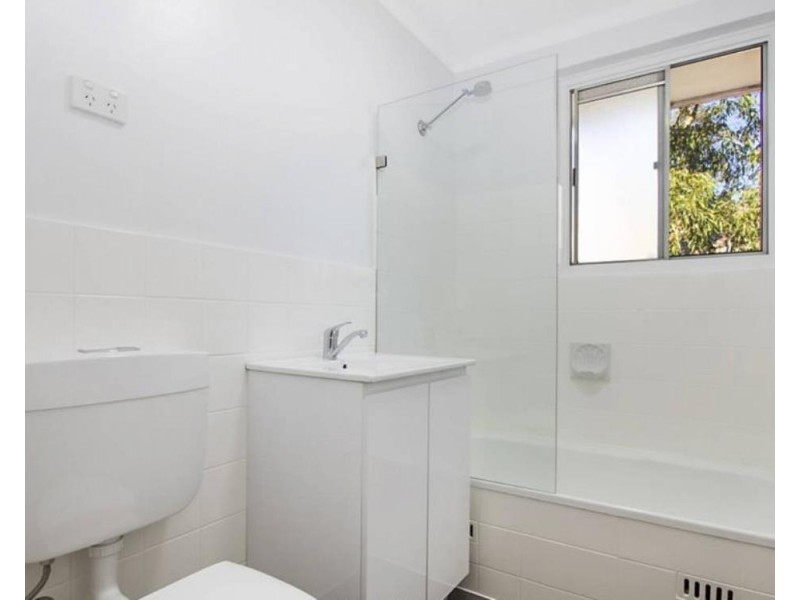 8/83 Lane Street, Wentworthville NSW 2145