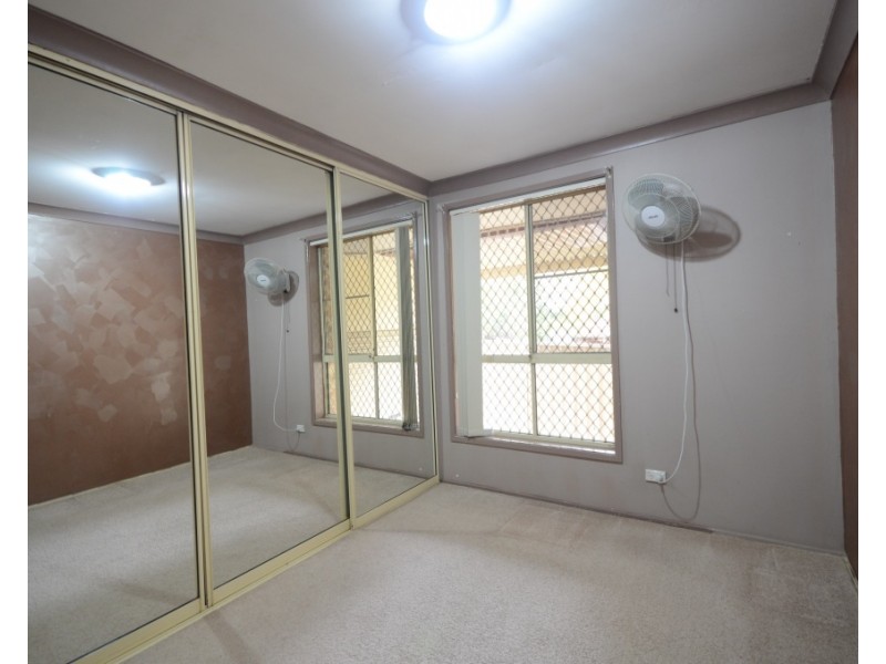 2/5A Binalong Road, Pendle Hill NSW 2145
