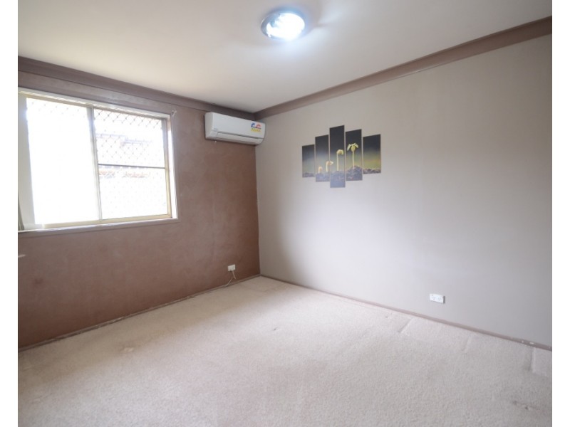 2/5A Binalong Road, Pendle Hill NSW 2145