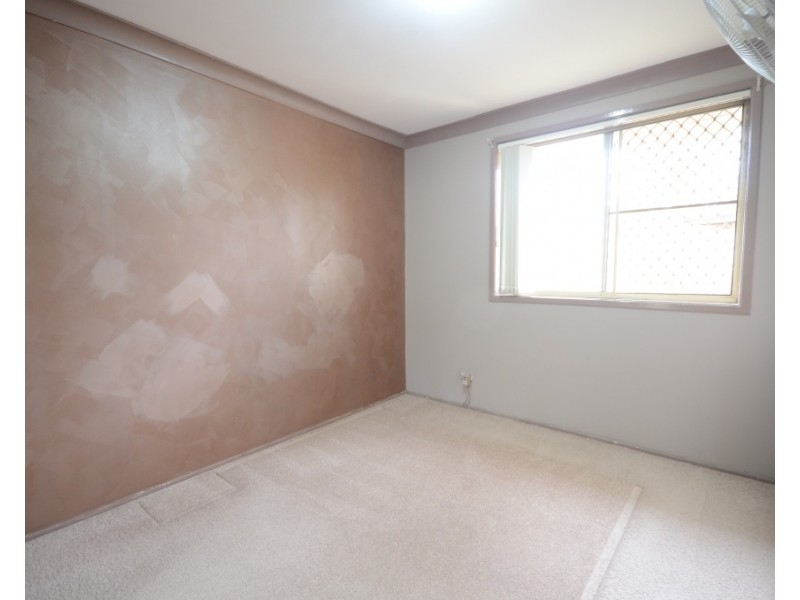 2/5A Binalong Road, Pendle Hill NSW 2145