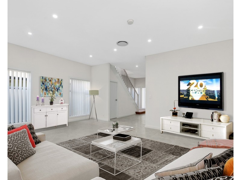 5 Springdale Road, Wentworthville NSW 2145