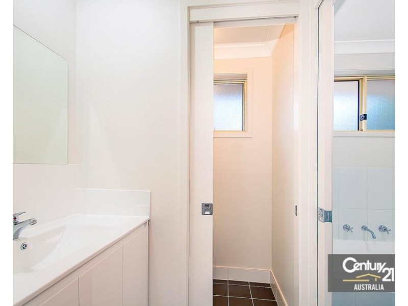 2/99A Bungaree Road, Pendle Hill NSW 2145