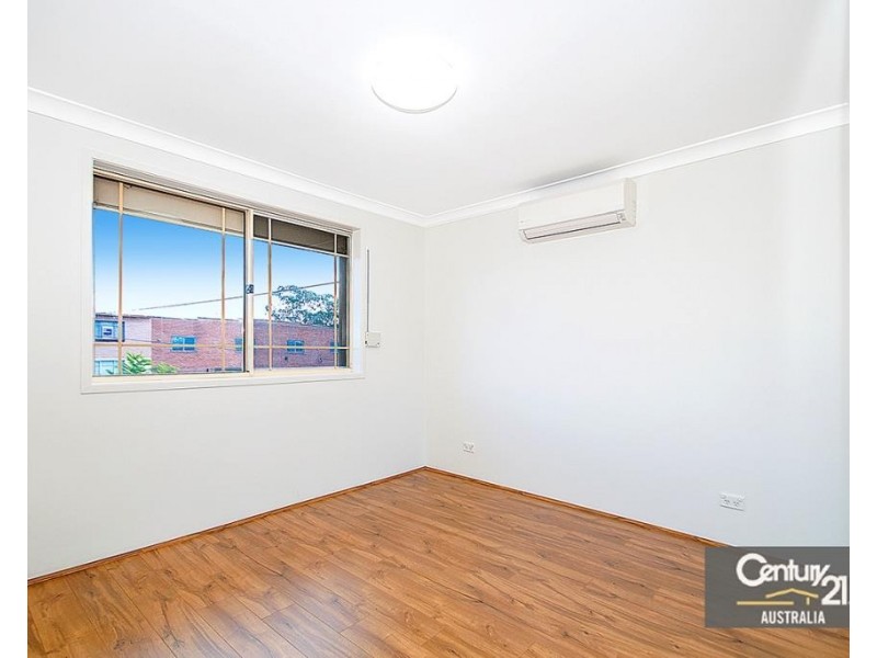 2/99A Bungaree Road, Pendle Hill NSW 2145