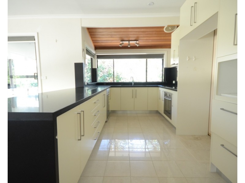 5 Mantura Court, Winston Hills NSW 2153