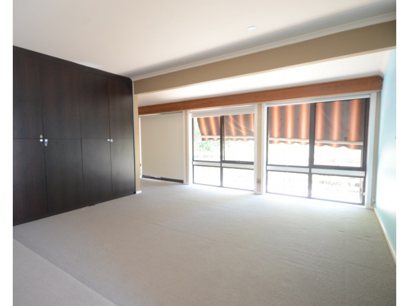 5 Mantura Court, Winston Hills NSW 2153