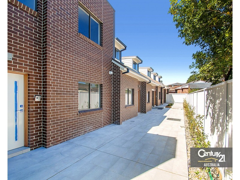 21 Girraween Road, Girraween NSW 2145