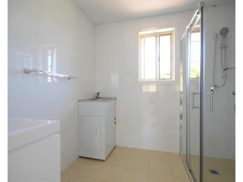 33A Fyall Ave, Wentworthville NSW 2145