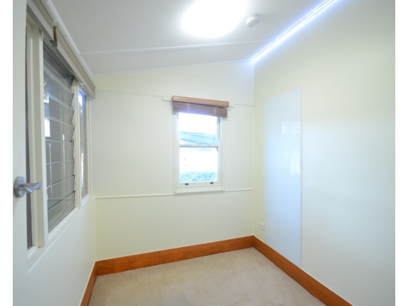 14 Knox Street, Pendle Hill NSW 2145