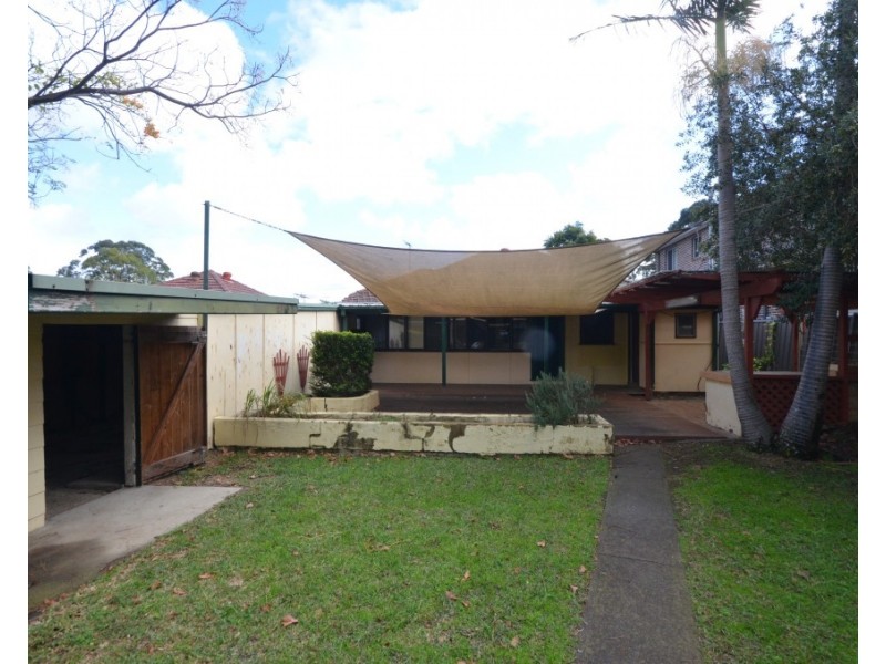 14 Knox Street, Pendle Hill NSW 2145