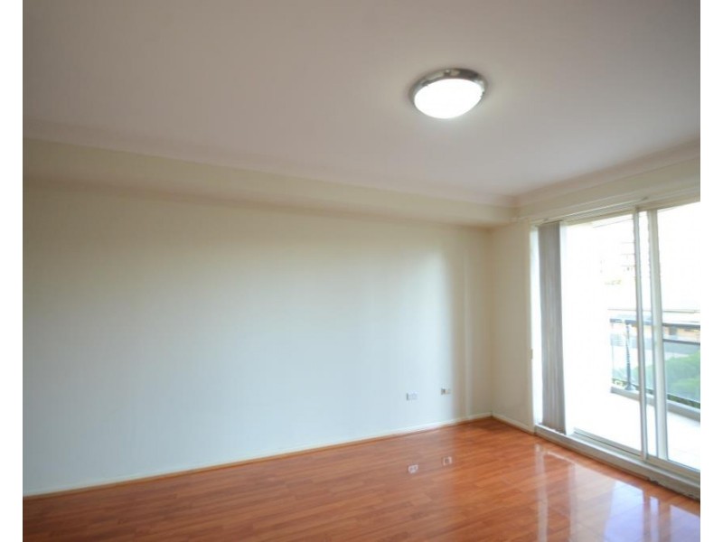 302/91A  Bridge Road, Westmead NSW 2145