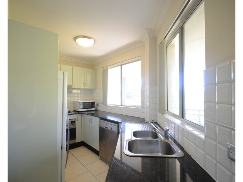 20/31-33 Moss Place, Westmead NSW 2145