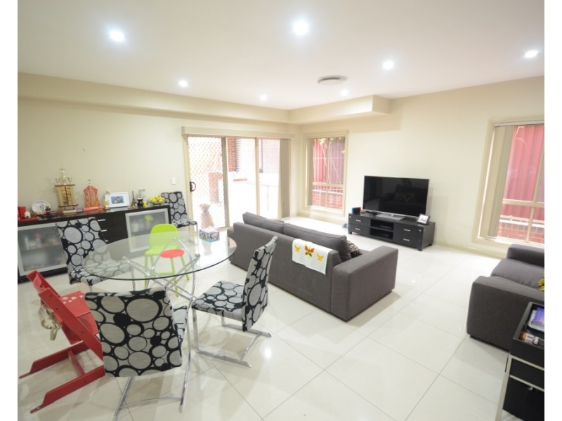 1 Lindsay Street, Wentworthville NSW 2145
