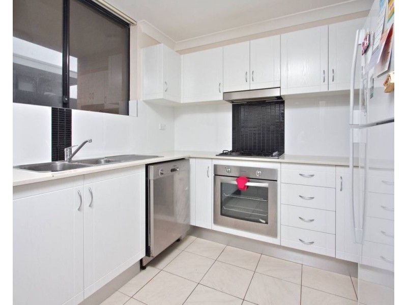 8/10-12 Reid Ave, Westmead NSW 2145