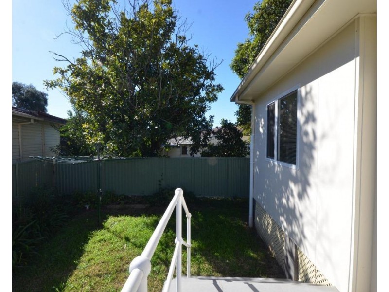 5A Eric Ave, Merrylands NSW 2160
