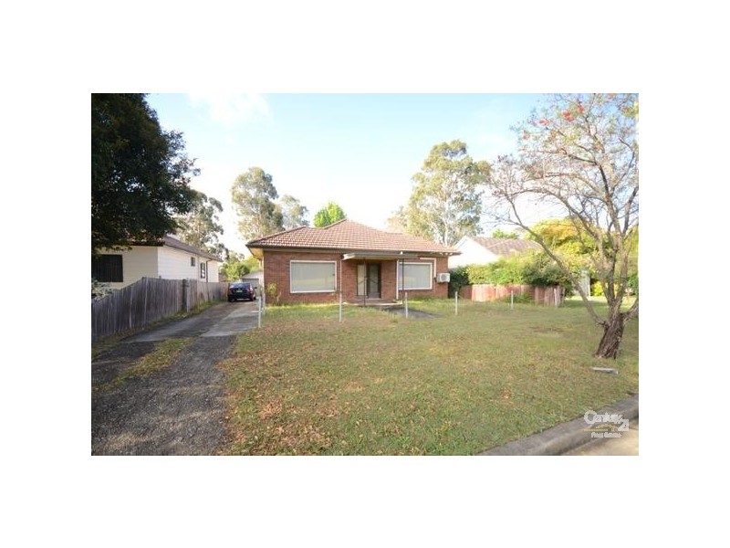 2/25 Binya Street, Pendle Hill NSW 2145