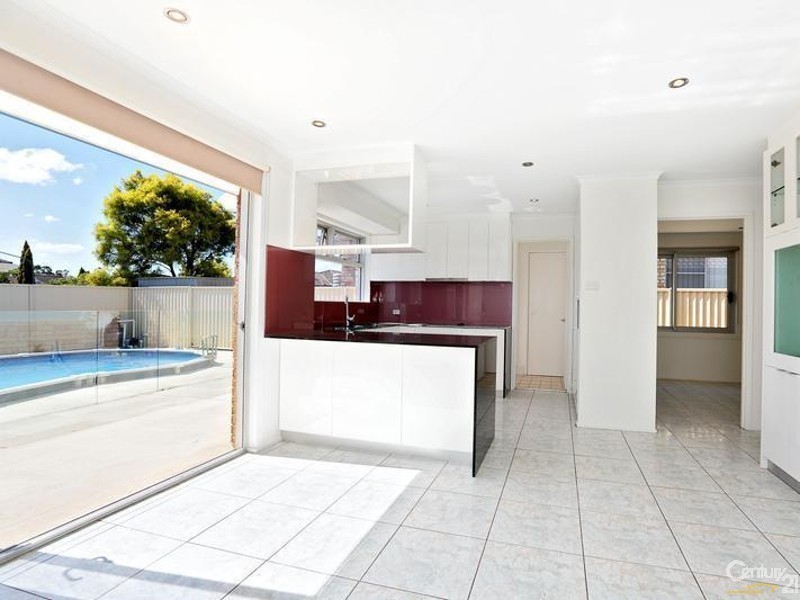 8 Koel Street, Hinchinbrook NSW 2168