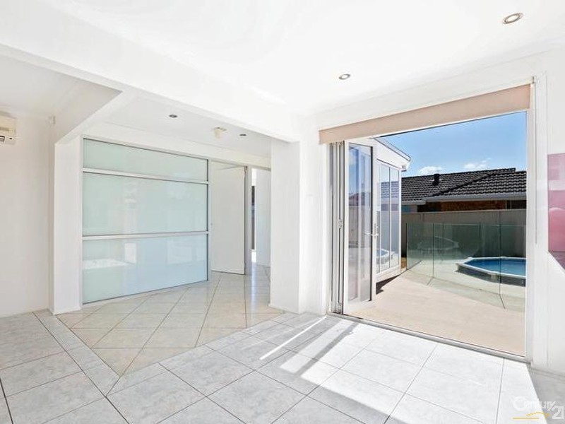 8 Koel Street, Hinchinbrook NSW 2168