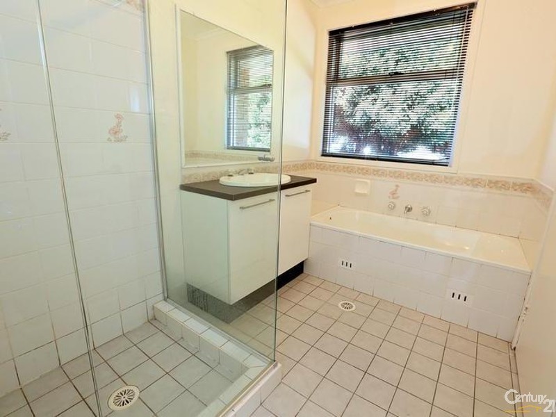 8 Koel Street, Hinchinbrook NSW 2168