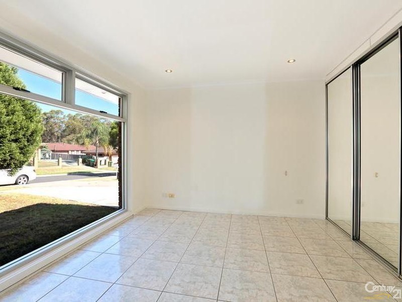 8 Koel Street, Hinchinbrook NSW 2168