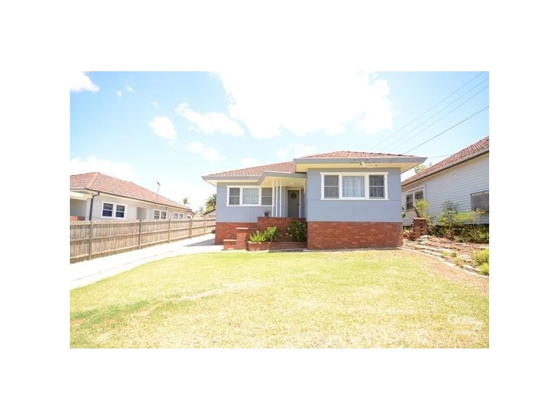 14 Robilliard Street, Mays Hill NSW 2145