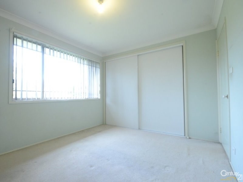 2 Dryden Avenue, Oakhurst NSW 2761