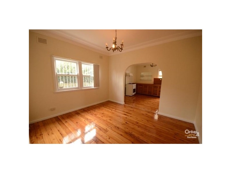 7 Hopkins Street, Wentworthville NSW 2145