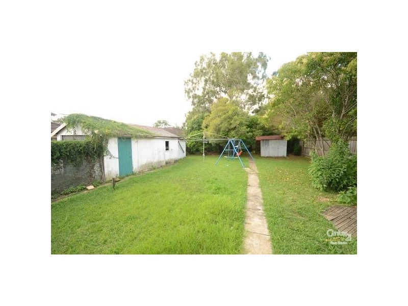 7 Broxbourne Street, Westmead NSW 2145