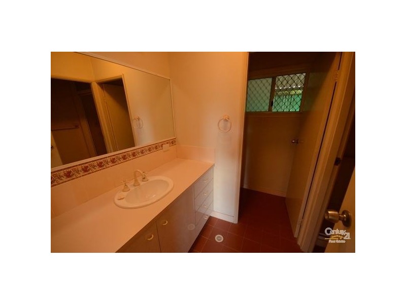 8 Almond Street, Constitution Hill NSW 2145