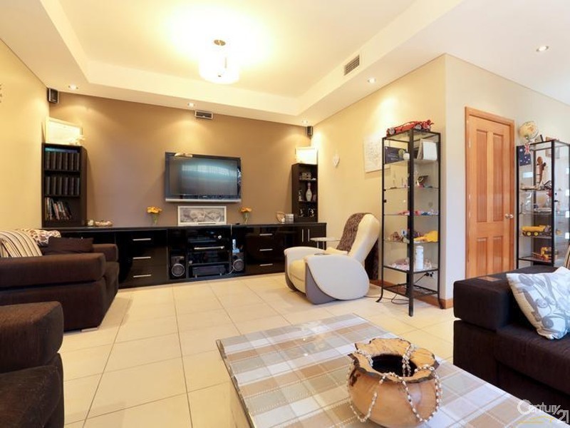 132 Smith Street, Pendle Hill NSW 2145