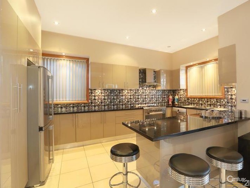 132 Smith Street, Pendle Hill NSW 2145