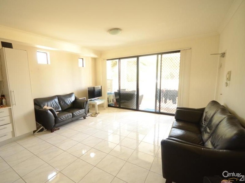 2/7-9 Short Street, Wentworthville NSW 2145