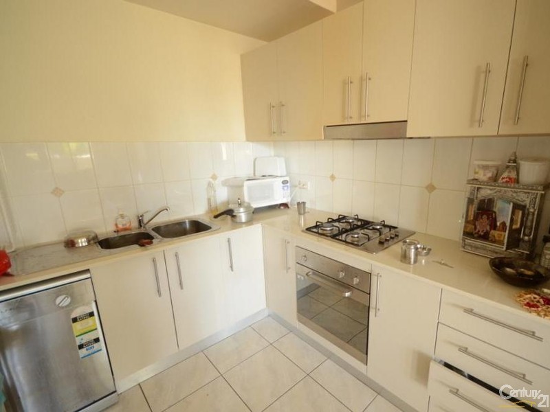 2/7-9 Short Street, Wentworthville NSW 2145