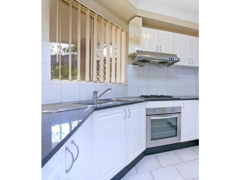 13/27 Good Street, Westmead NSW 2145