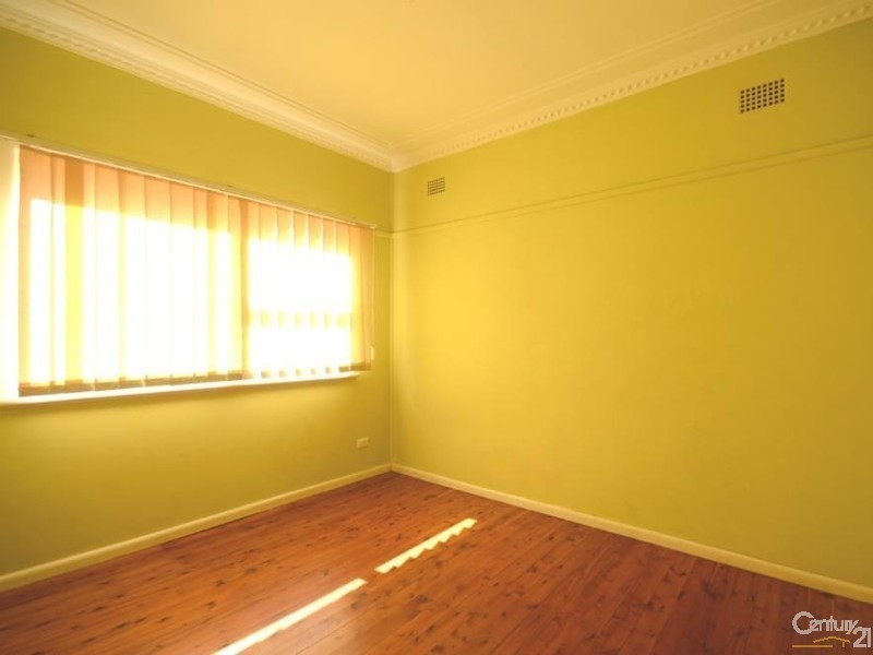 15 Damien Avenue, Greystanes NSW 2145