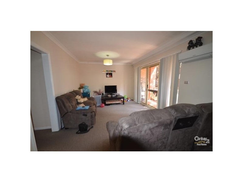 3/217 Dunmore Street, Pendle Hill NSW 2145