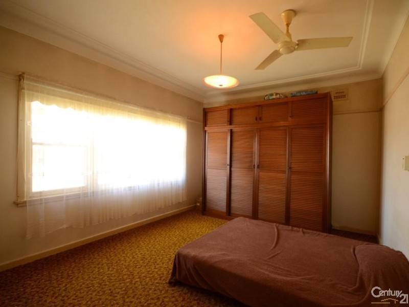 5 Springdale Road, Wentworthville NSW 2145