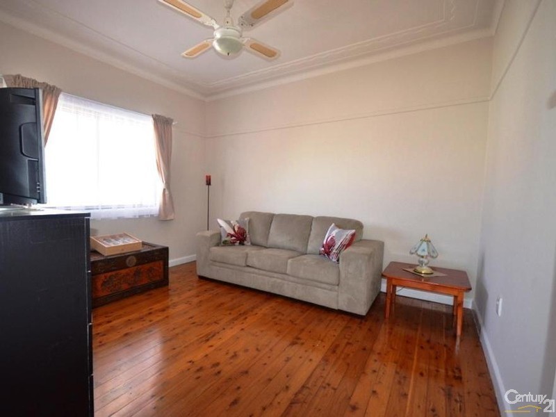 49 Hampden Road, South Wentworthville NSW 2145