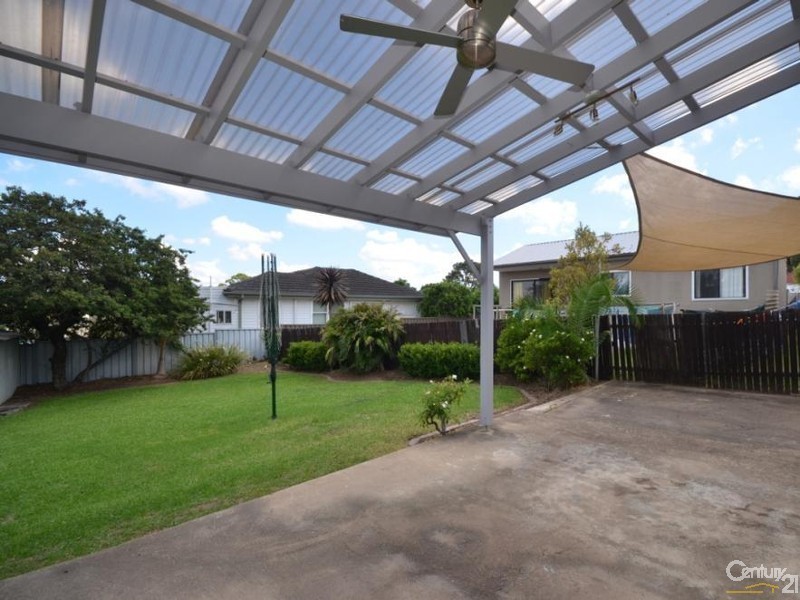 82 Bungaree Road, Toongabbie NSW 2146