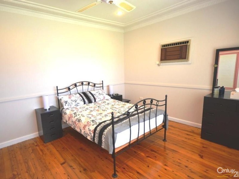 49 Hampden Road, South Wentworthville NSW 2145