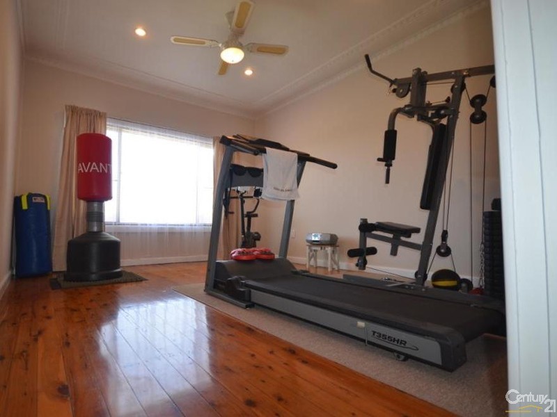 49 Hampden Road, South Wentworthville NSW 2145