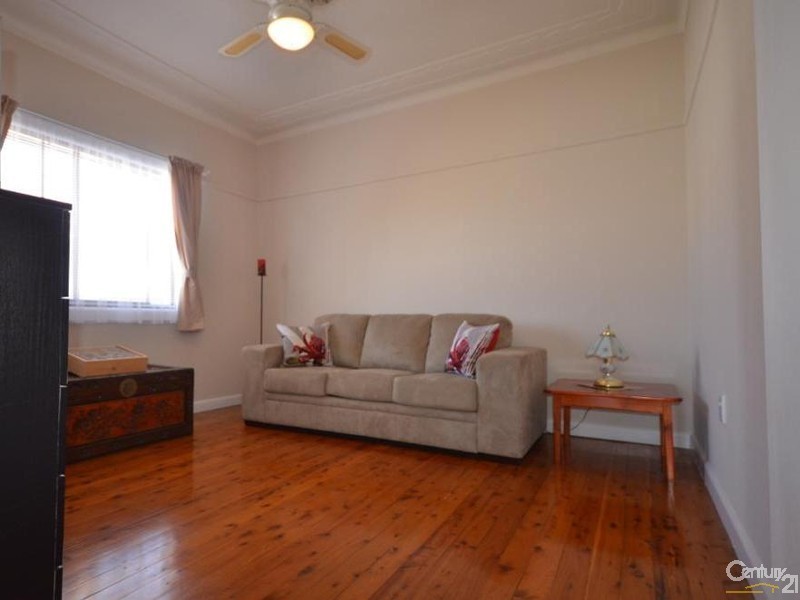 49 Hampden Road, South Wentworthville NSW 2145