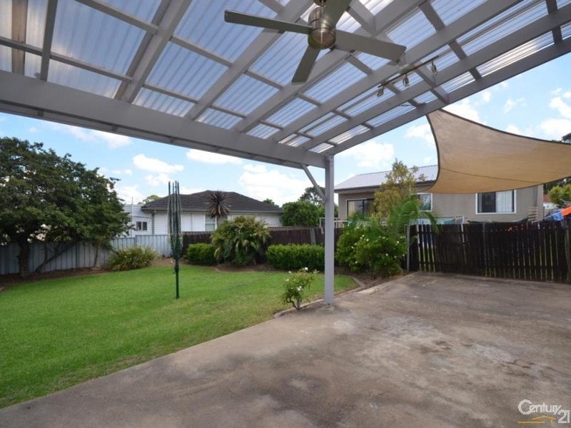82 Bungaree Road, Toongabbie NSW 2146